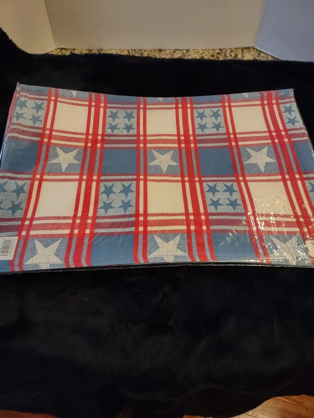 NEW Set 8 Patriotic/Americana/Farmhouse Table Placemats - Red, White & Blue
